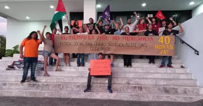 Colectivos exigen se apruebe la reducción de la jornada laboral