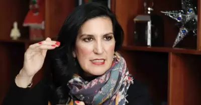Kenia López Rabadán