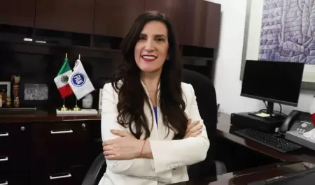 Kenia Lpez Rabadn