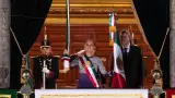 Sheinbaum encabeza ceremonia del Grito de Independencia; primera mujer en 215 a