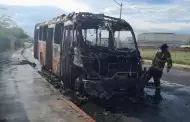 Camin de la Lnea 18 es consumido por el fuego en Hermosillo