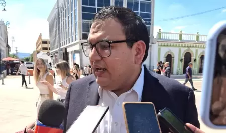 Carlos Hernndez.