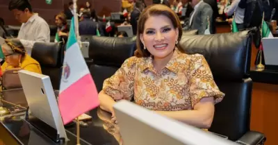 Lorenia Valles