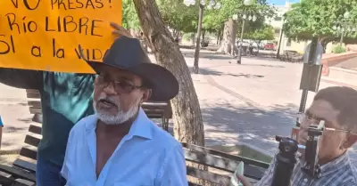 Opositores a construccin de presas
