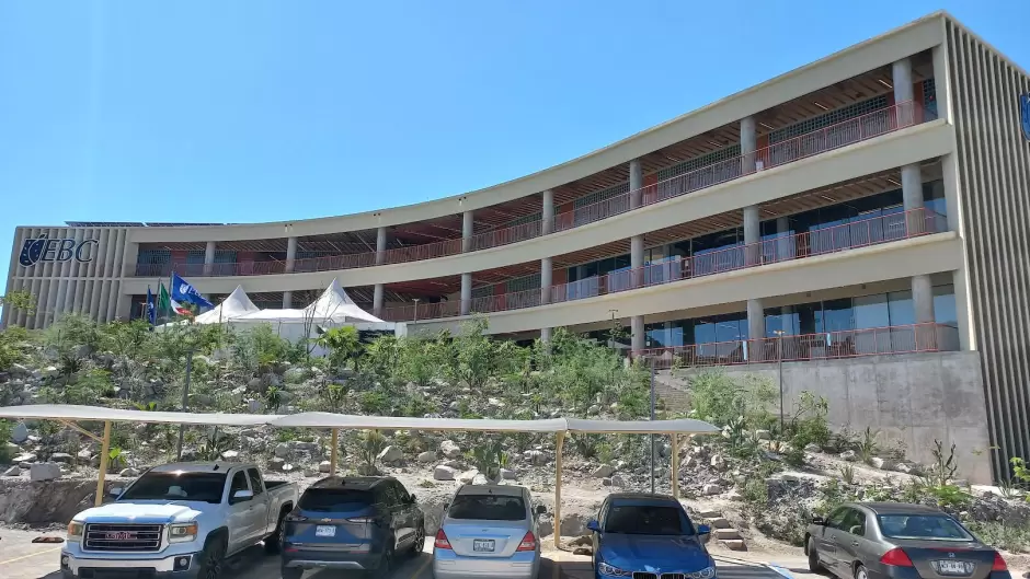 Inauguracin oficial del campus Hermosillo de la Escuela Bancaria y Comercial (EBC)