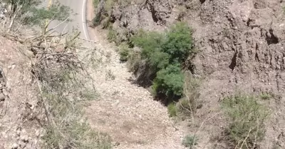 Cierre en tramo carretero Ímuris-Cananea