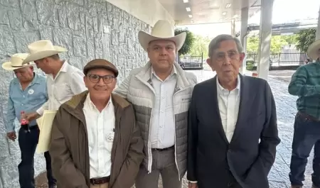 Encuentro entre productores nacionales y economistas de la UNAM