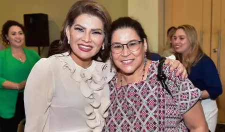 Lorenia Valles y Lenia Batres