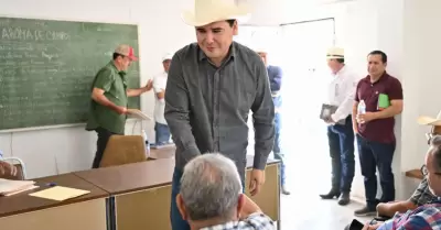 Funcionarios informan sobre el Plan de la Región del Río Sonora