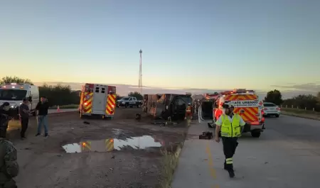 Volcamiento de autobs en carretera Guaymas-Hermosillo