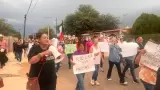 Manifestantes contra construccin de presas
