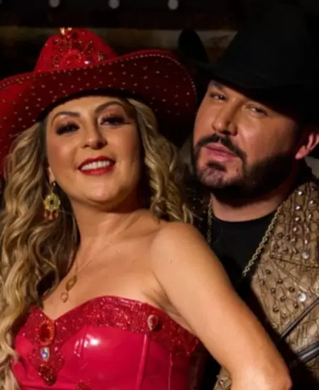 Saul El Jaguar, Mariana Ochoa