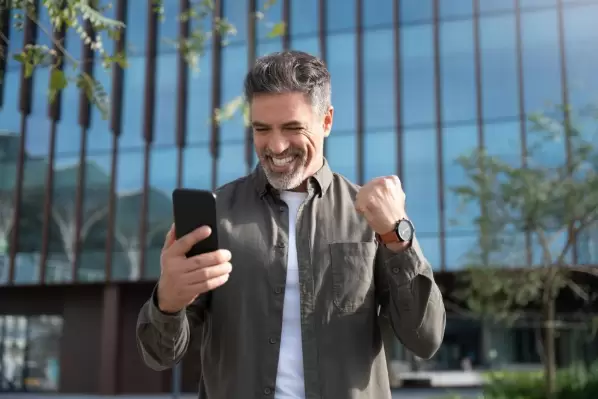 Tiendas que otorgan crédito son confiables para iniciar historial financiero.