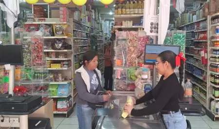 Reabren comercios en la "zona cero"