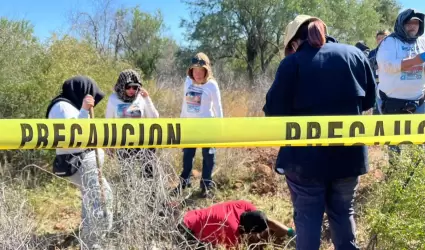 Fosas con restos humanos