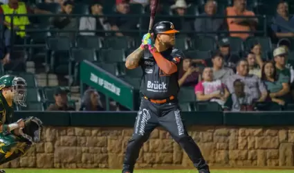 Caeros de Los Mochis vencen a Naranjeros