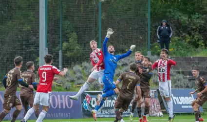 Las casas de apuestas ofrecen ocio, pero los futbolistas no pueden participar.