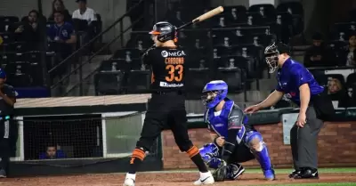 Yaquis vence a Naranjeros 4-0