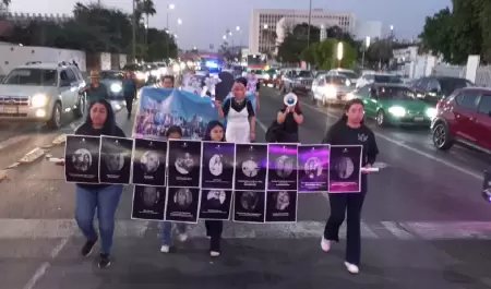 Marcha pacfica "Alto al fuego".