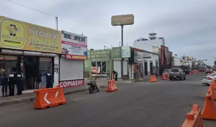 Comercios aledaos a Waldo's