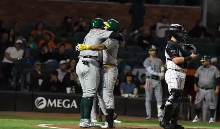 Caeros blanquea a Naranjeros 7-0