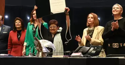 Ernestina Godoy es elegida por el Senado para encabezar la FGR