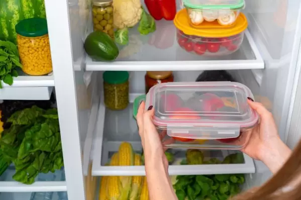 Limpieza rápida y sencilla gracias a superficies sin escarcha ni acumulación.