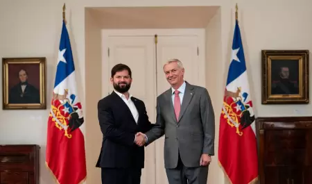 Gabriel Boric recibi en el Palacio de La Moneda al presidente electo, Jos Anto