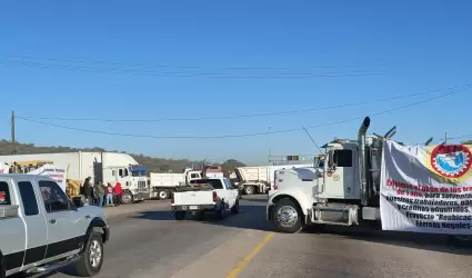 Cierre de circulaci�n parcial con direcci�n a Nogales cerca del km 257+500 de la