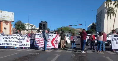 Acad�micos de la Unison