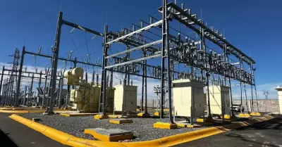 Infraestructura el�ctrica en Santa Ana, Sonora