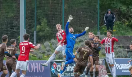 Las casas de apuestas ofrecen ocio, pero los futbolistas no pueden participar.