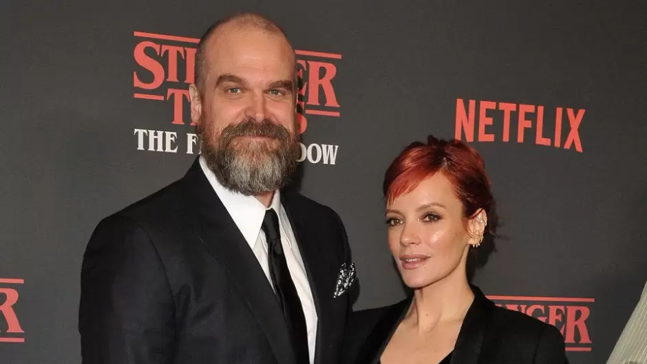 febrero - lily allen y david harbour