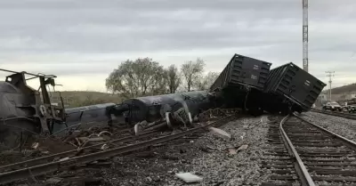 Descarrila tren en Nogales