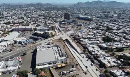 Paso a desnivel de Colosio y Solidaridad