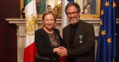 Francia condecora a Gael Garc�a Bernal