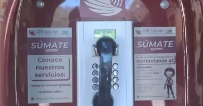 Caseta de telefon�a de la CFE, que se halla en el gimnasio Ana Guevara