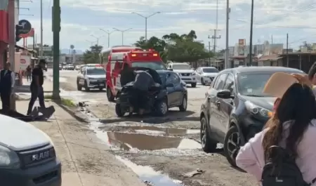Choque en la colonia Primero Hermosillo
