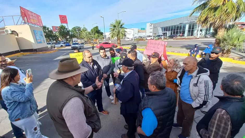 Bloqueo vial de comerciantes de Hermosillo