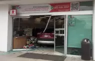 Conductora ingresa con todo y auto a farmacia en Hermosillo; no hubo lesionados