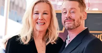 Macaulay Culkin y Catherine O'Hara