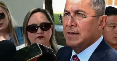 Contin�a b�squeda de mineros