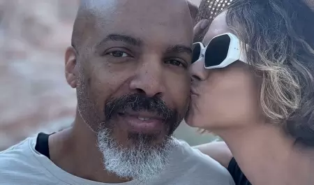 Halle Berry, Van Hunt