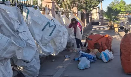 Jornada de reciclaje de la asociaci�n Ave Bad�