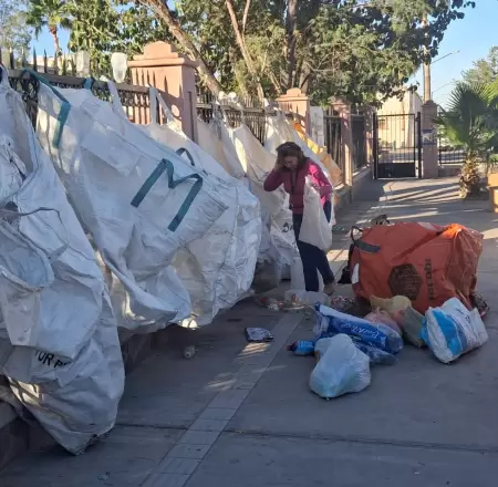 Jornada de reciclaje de la asociaci�n Ave Bad�