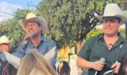 Juli�n �lvarez, Alfredo Olivas