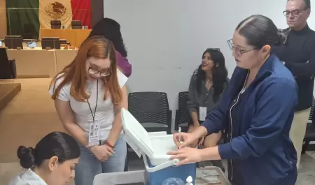 Vacunaci�n en el Congreso de Sonora