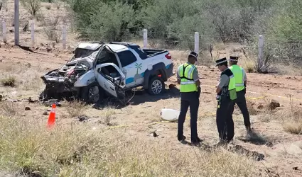 Muere hombre al volcarse en la carretera Hermosillo-Guaymas
