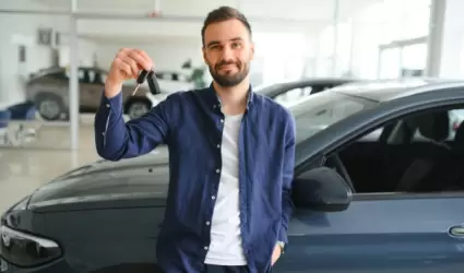 Elegir auto adecuado equilibra necesidades, estilo y presupuesto.