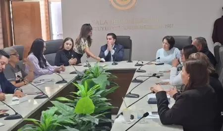 Madres Buscadoras de re�nen con diputados